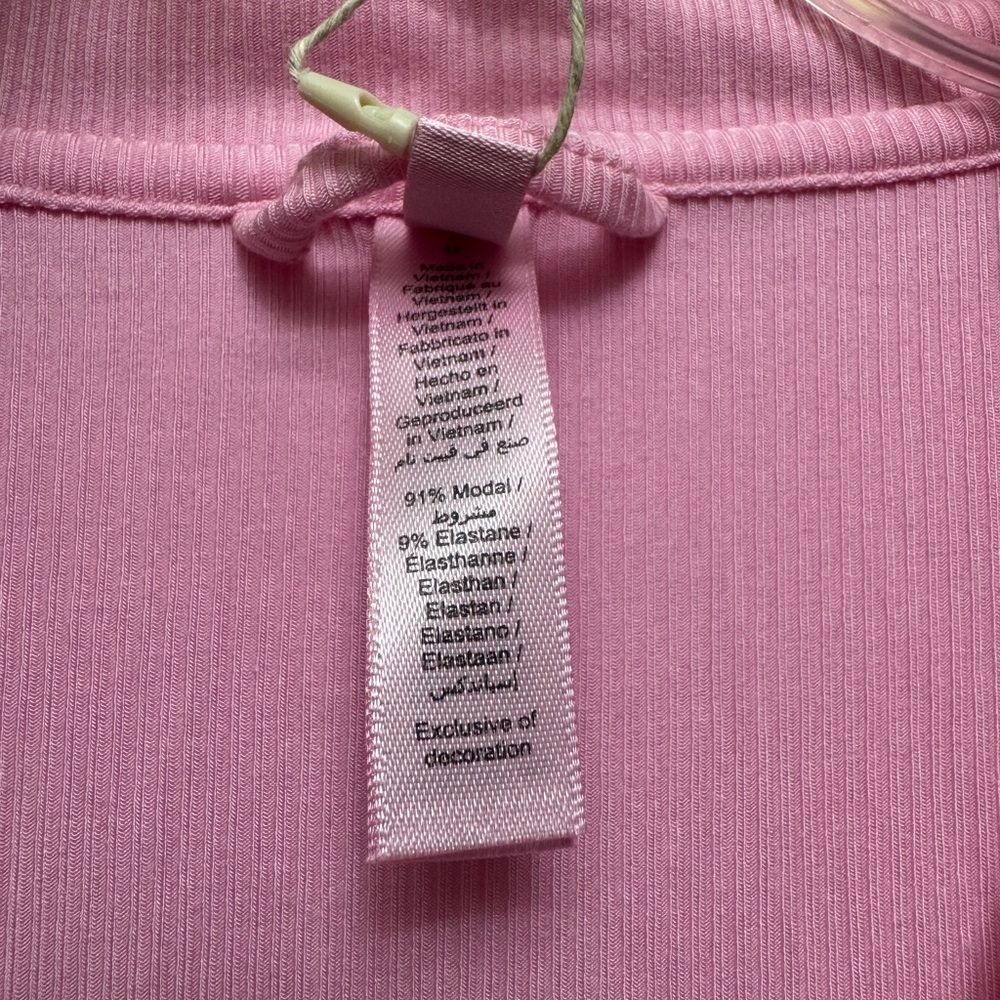 NWT SKIMS Lounge Short Sleeve in Bubble Gum Color - Picture 7 of 8